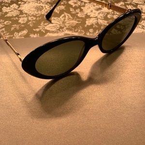 🍭 Authentic Vintage Moschino Sunglasses